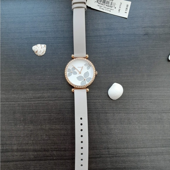 Fossil Watch - Picture 3 of 4